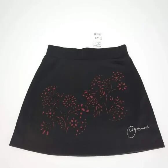 DESIGUAL NWT $74 Gemma Black Laser Cut Pull-on Mini Shirt Size M (US Size S) - Picture 2 of 12